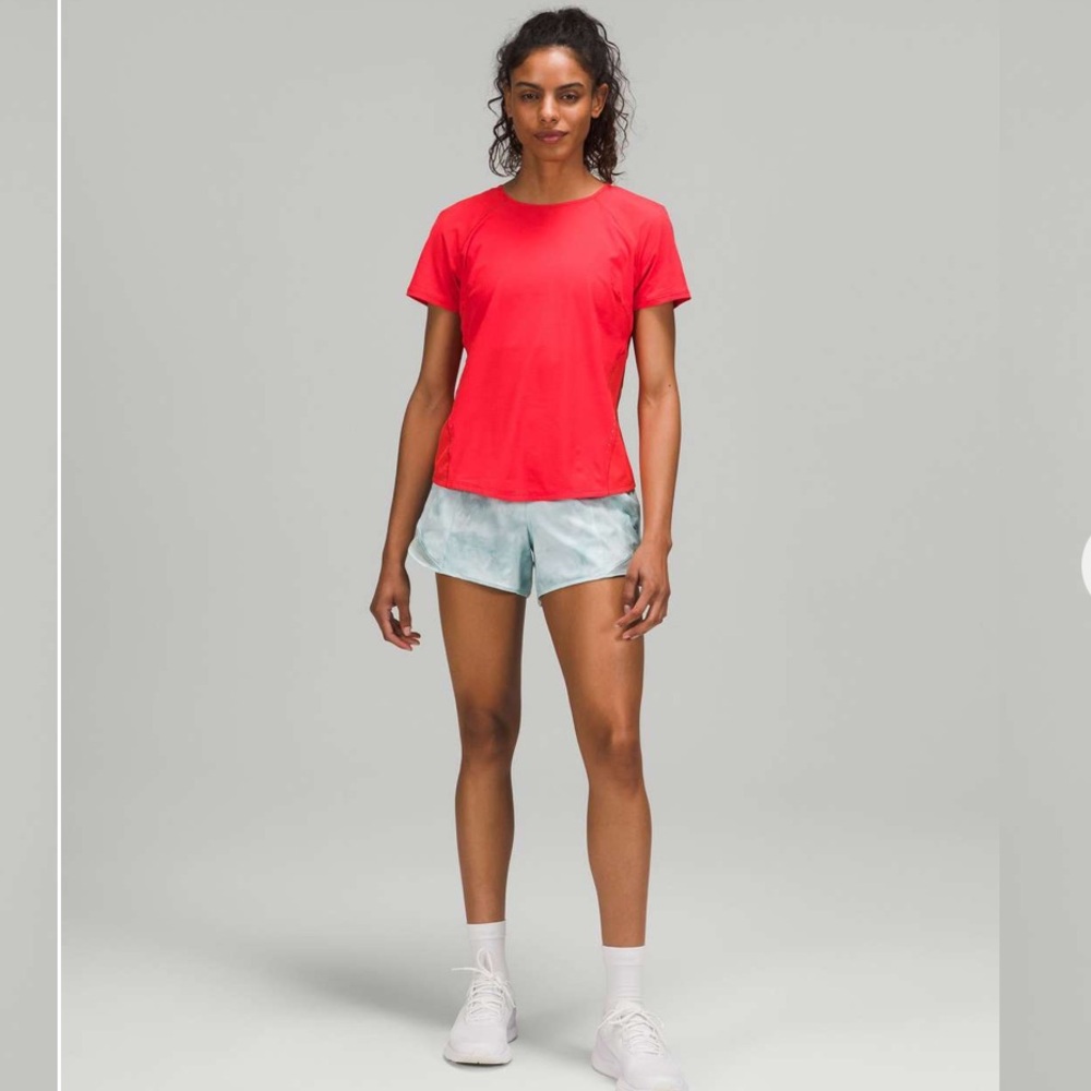EUC Lululemon Lightweight Stretch Running Short Sleeve Shirt
